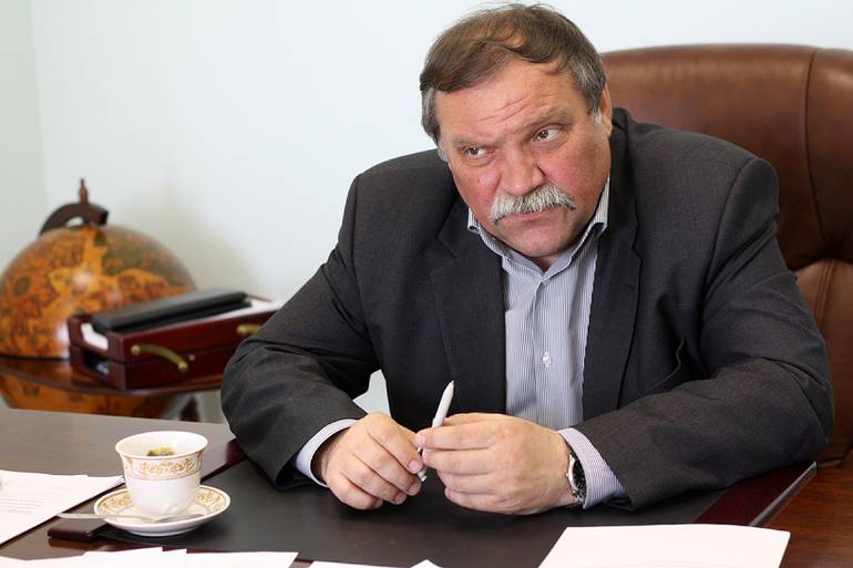 Владельца завода «Амур» признали банкротом Владельца завода «Амур» признали банкротом