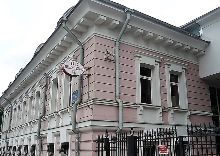 Московский Банк на Красных Воротах стал инициатором банкротства своего председателя.